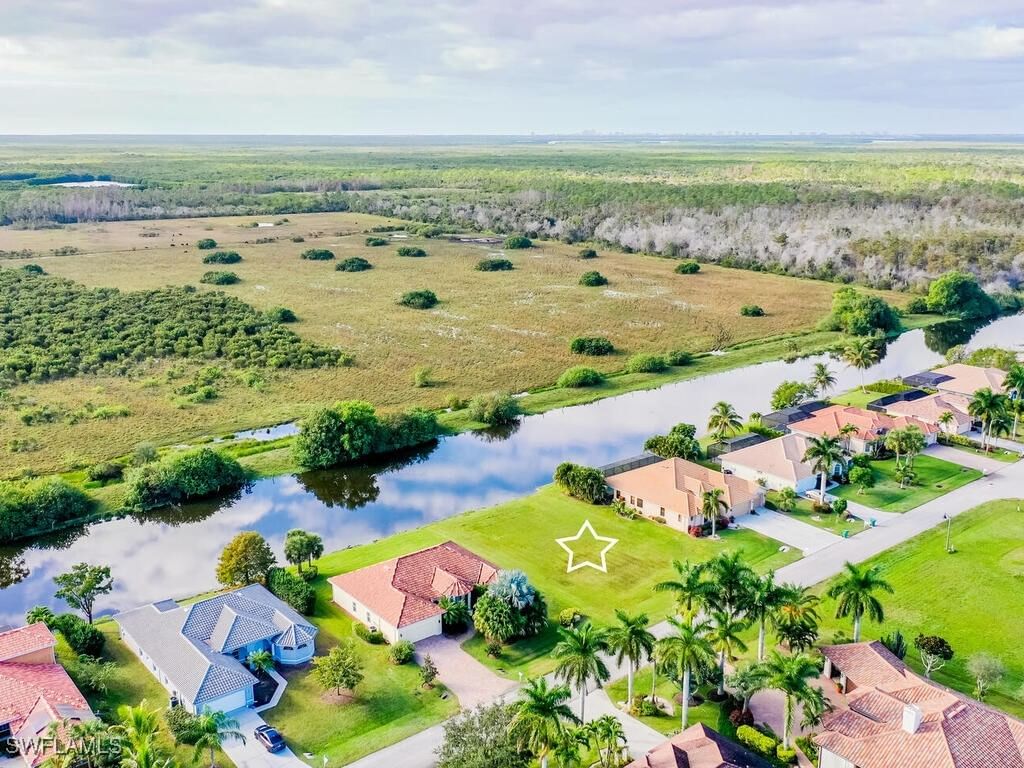 18499 Royal Hammock Boulevard, Naples, FL 34114 photo 2