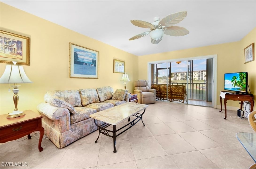 41 High Point Circle S #107, Naples, FL 34103 photo 2