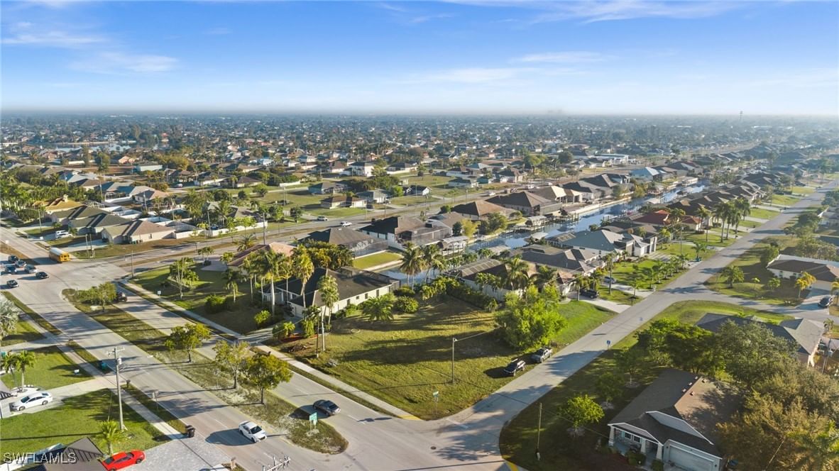 4015 Chiquita Boulevard S, Cape Coral, FL 33914 photo 4