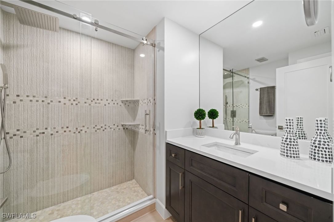 9700 Gulf Shore Drive #202, Naples, FL 34108 photo 5