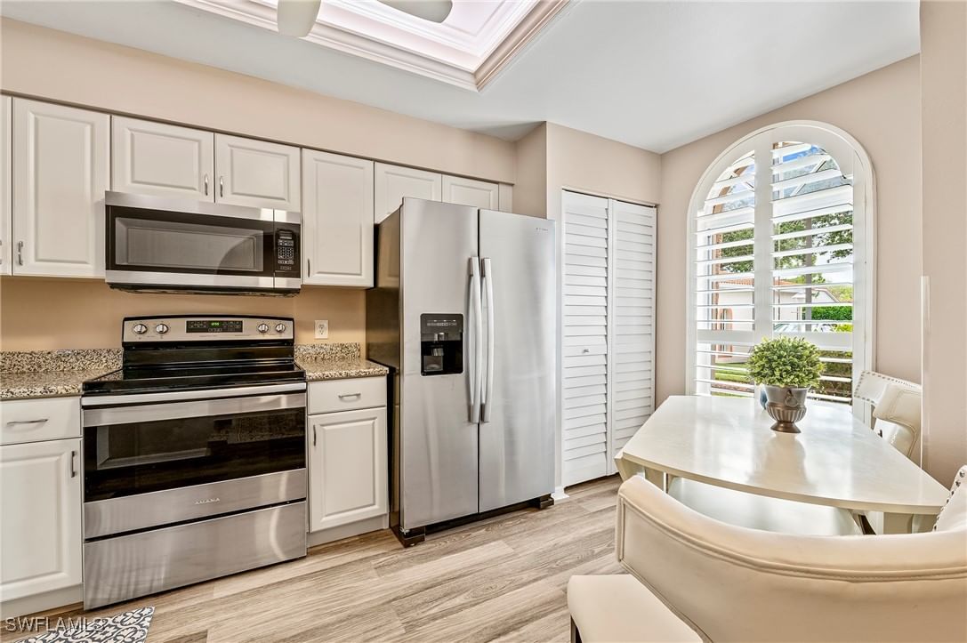 529 Mardel Drive #304, Naples, FL 34104 photo 4