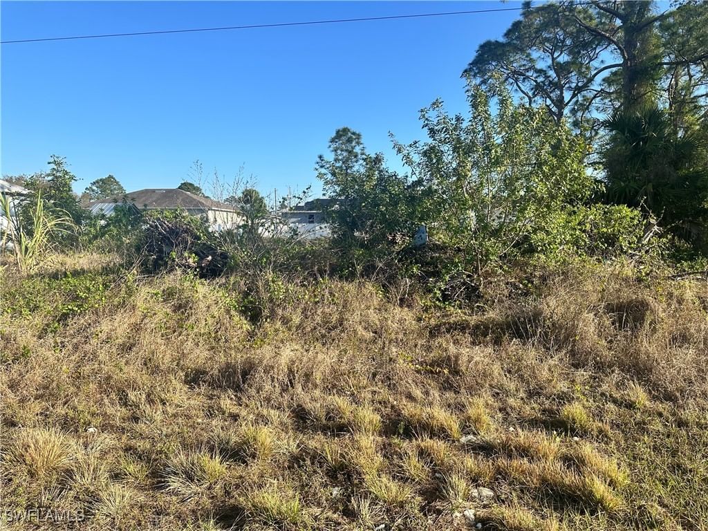 1037 Portland Avenue S, Lehigh Acres, FL 33974 photo 2