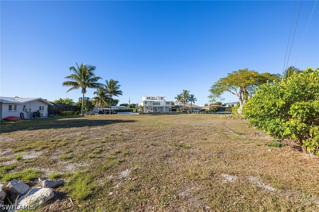 271 Randy Lane, Fort Myers Beach, FL 33931 photo 4