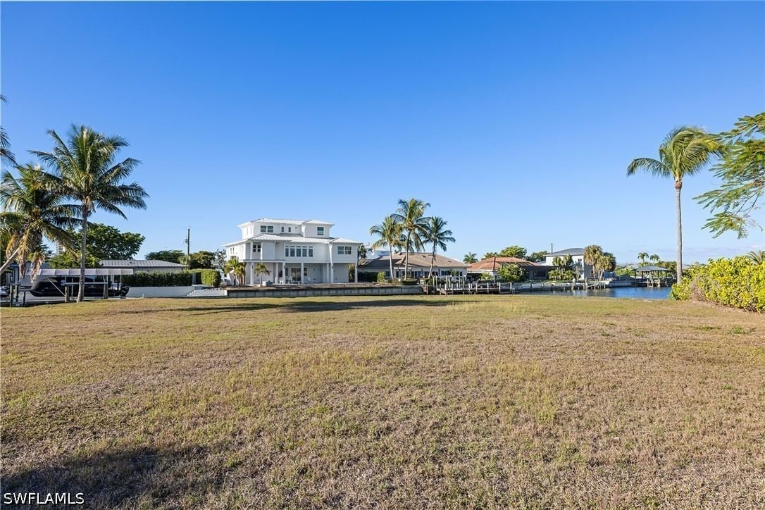 271 Randy Lane, Fort Myers Beach, FL 33931 photo 5