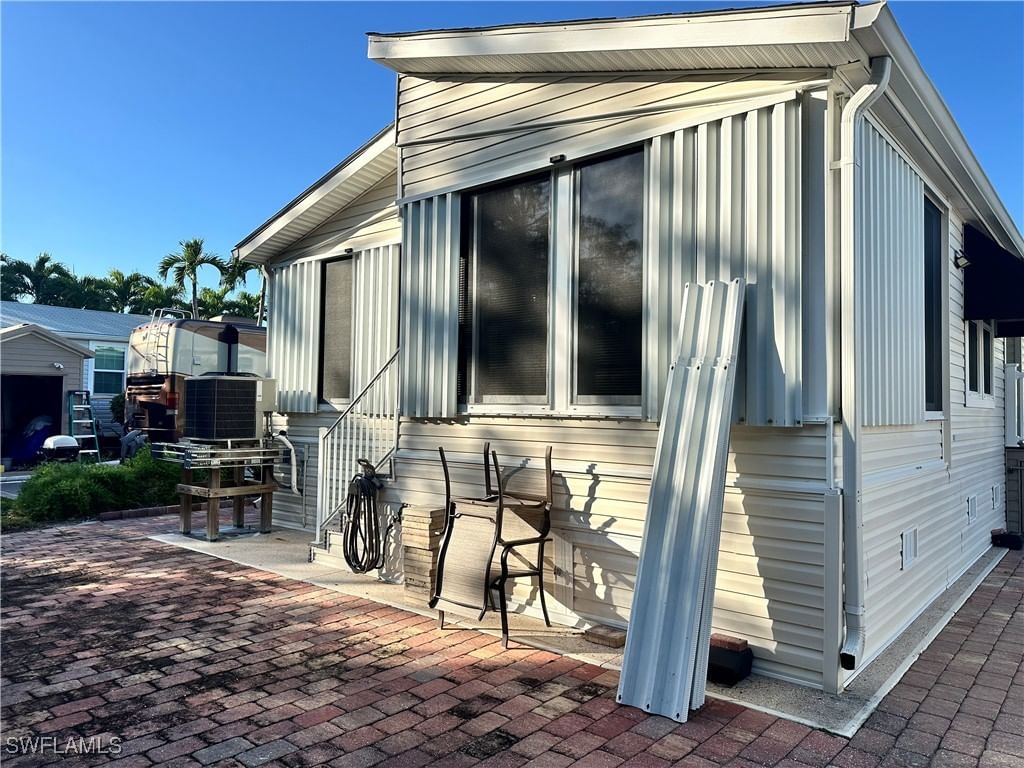1514 Diamond Lake Circle, Naples, FL 34114 photo 4