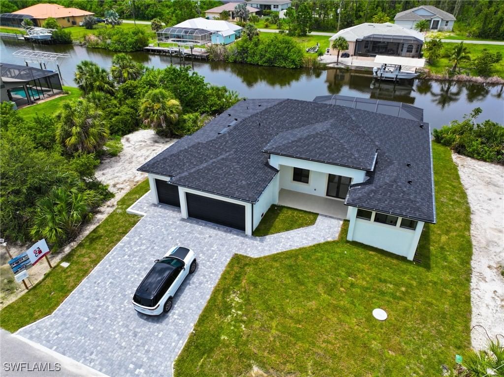 15048 Hennipen Circle E, Port Charlotte, FL 33981 photo 2