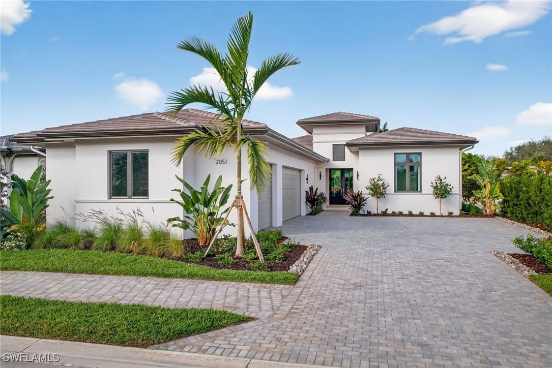 2051 Cambridge Park Drive, Naples, FL 34109 photo 2