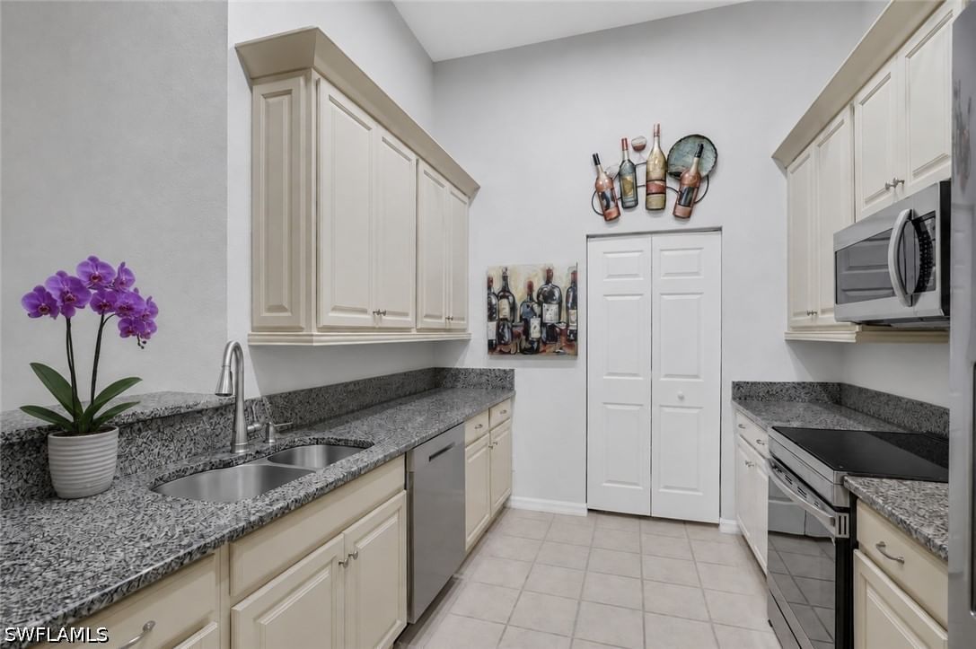 27107 N Matheson Avenue #204, Bonita Springs, FL 34135 photo 2