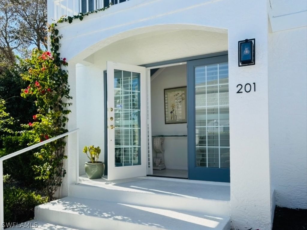 841 Tanbark Drive #201, Naples, FL 34108 photo 4