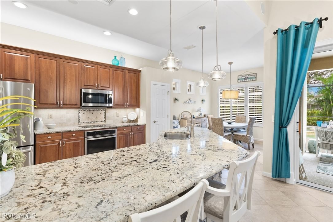 23659 Via Carino Lane, Bonita Springs, FL 34135 photo 5