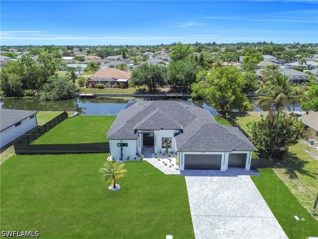 1114 SW 8th Place, Cape Coral, FL 33991 photo 2