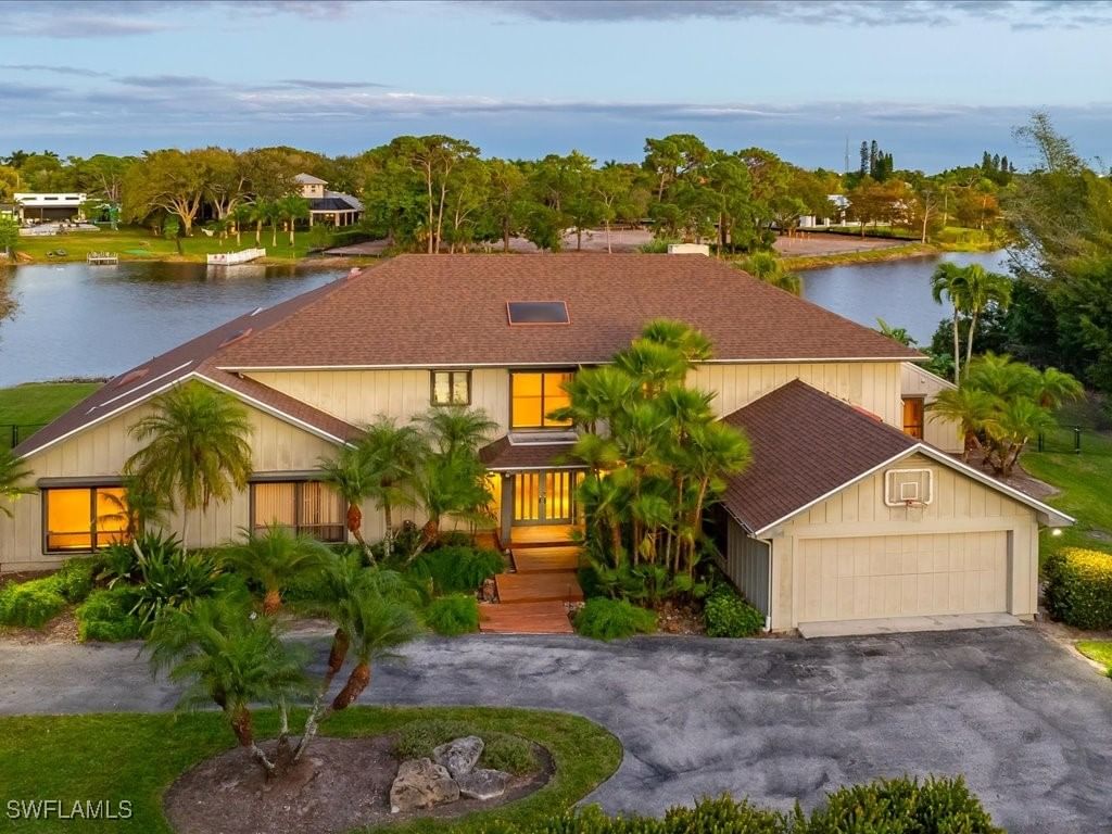 154 Cajeput Drive, Naples, FL 34108 photo 2