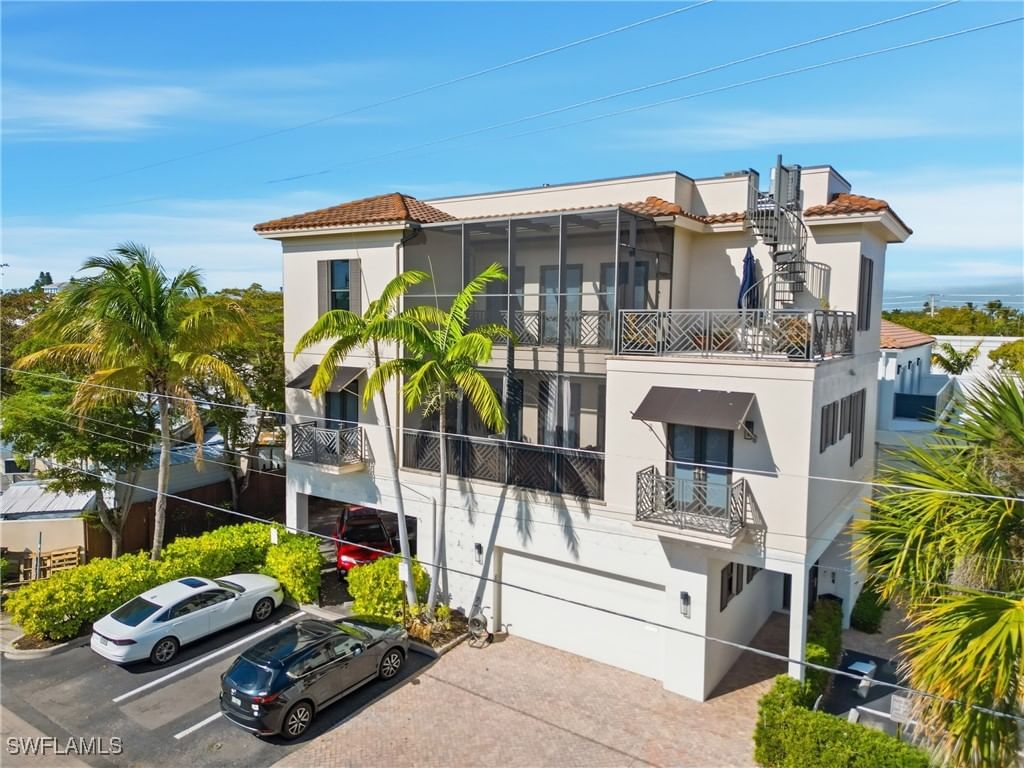 340 12th Avenue S #6, Naples, FL 34102 photo 2