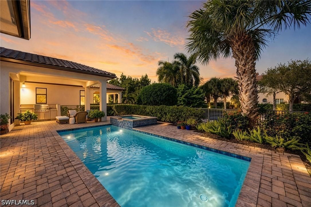 2277 Residence Circle, Naples, FL 34105 photo 2