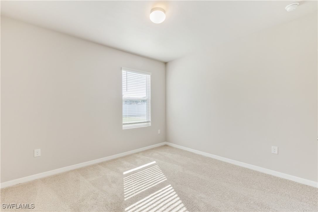 1401 NE 5th Place, Cape Coral, FL 33909 photo 5