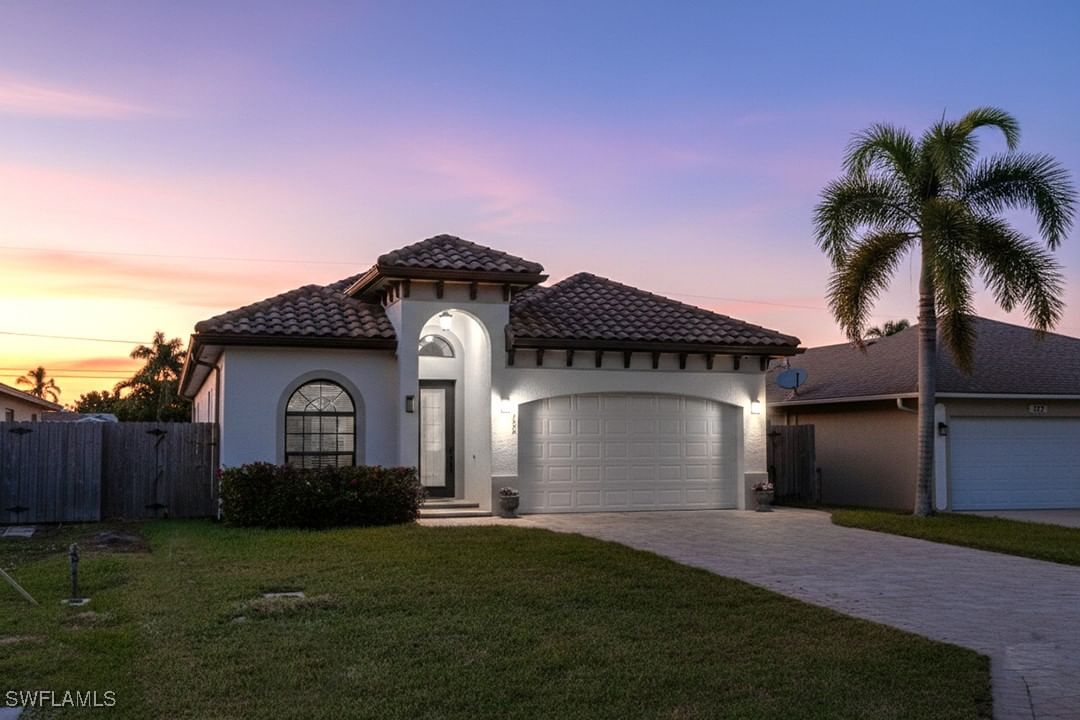 735 99th Avenue N, Naples, FL 34108 photo 3
