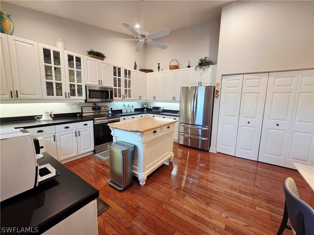 6775 Huntington Lakes Circle #202, Naples, FL 34119 photo 4