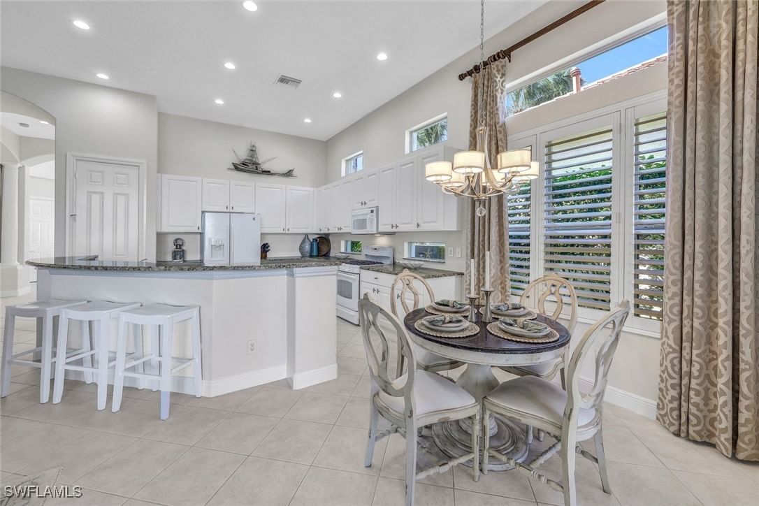 9008 CHERRY OAKS Trail, Naples, FL 34114 photo 4