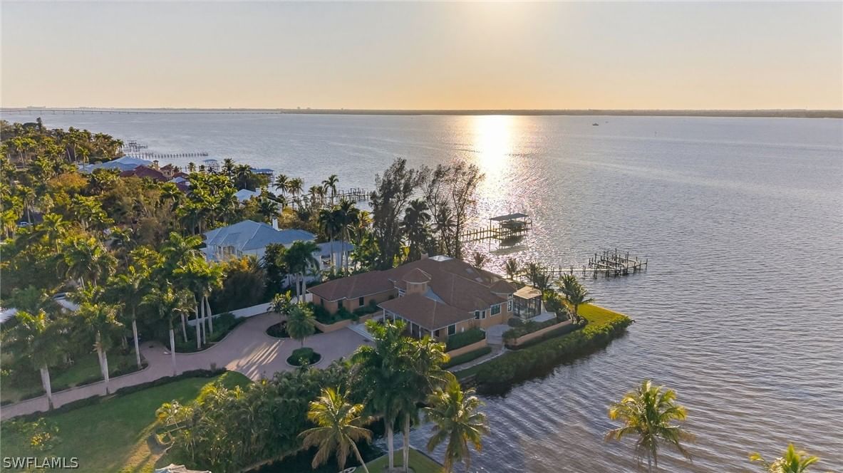 2600 McGregor Boulevard, Fort Myers, FL 33901 photo 3