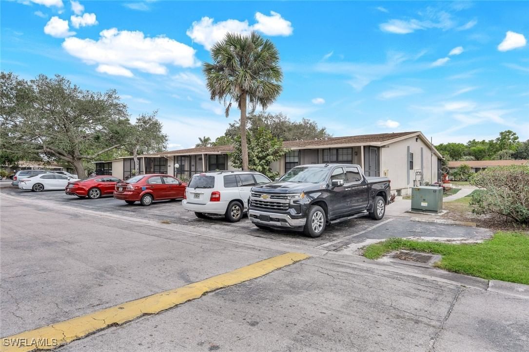 5229 Treetops Drive #I, Naples, FL 34113 photo 3