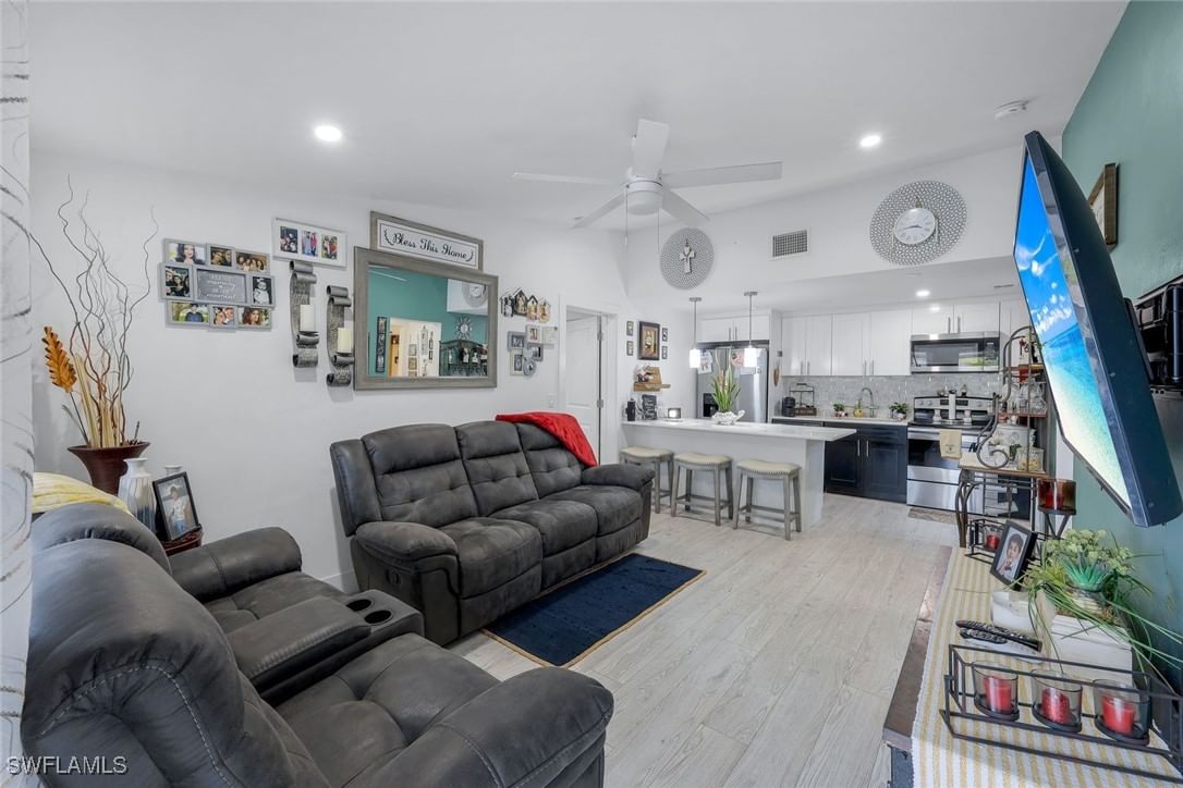 5229 Treetops Drive #I, Naples, FL 34113 photo 4