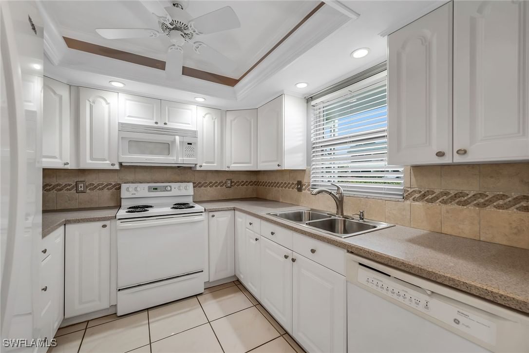 200 Valley Stream Drive #3B, Naples, FL 34113 photo 3