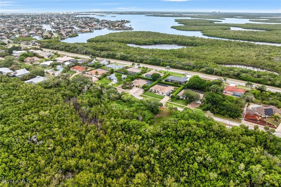 2023 Sheffield Avenue, Marco Island, FL 34145 photo 5