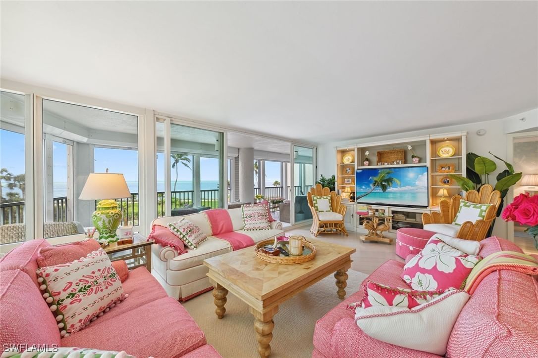 4651 Gulf Shore Boulevard N #101, Naples, FL 34103 photo 2