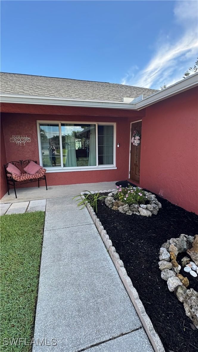 913/915 Mohawk Parkway, Cape Coral, FL 33914 photo 2