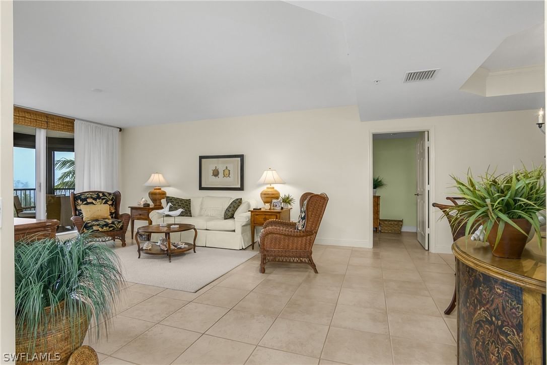 7225 Pelican Bay Boulevard #402, Naples, FL 34108 photo 3