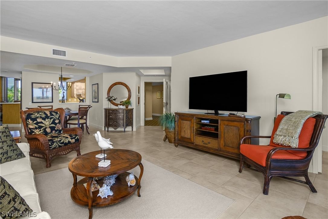 7225 Pelican Bay Boulevard #402, Naples, FL 34108 photo 4