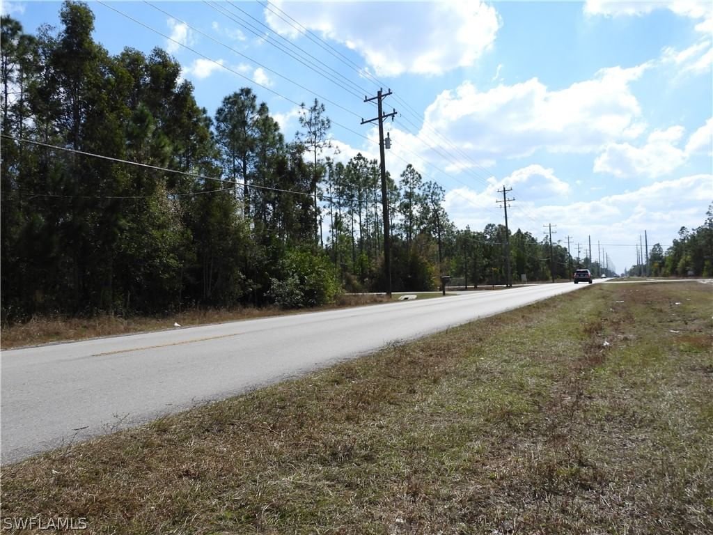 50XX Everglades Boulevard N, Naples, FL 34120 photo 3