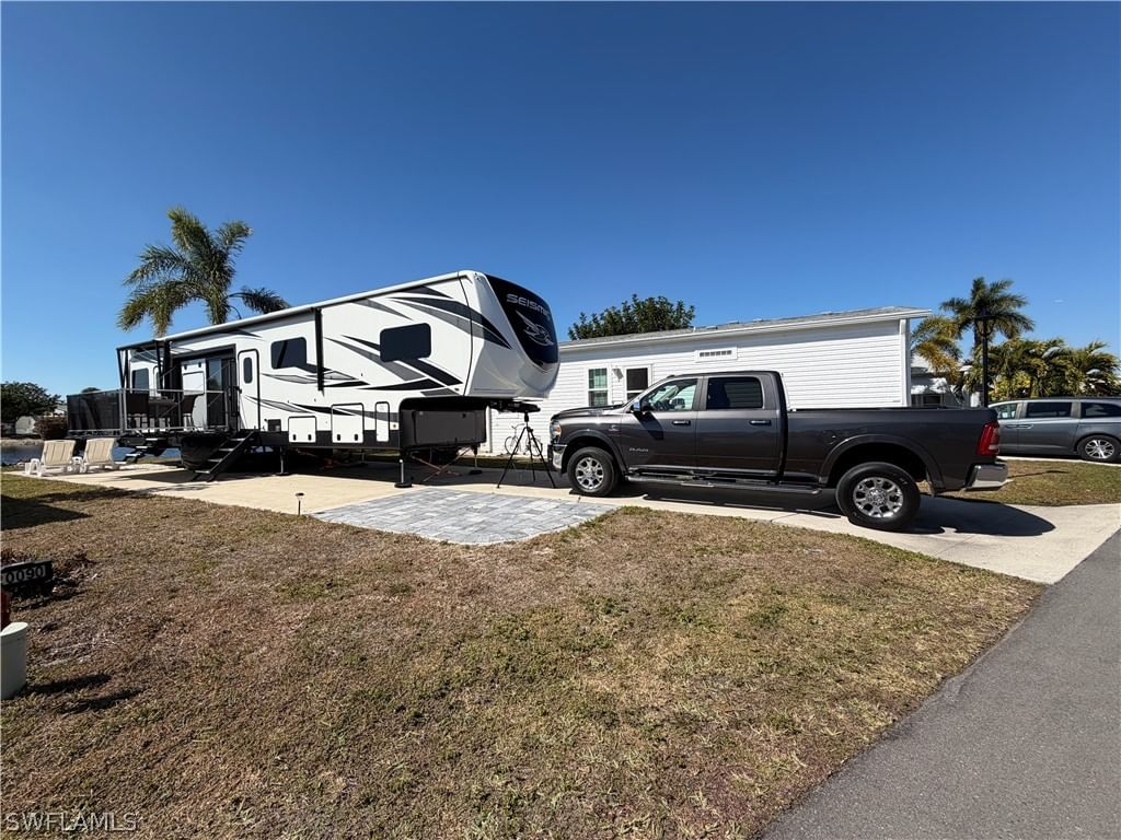 20090 Ponce De Leon Drive, Estero, FL 33928 photo 3
