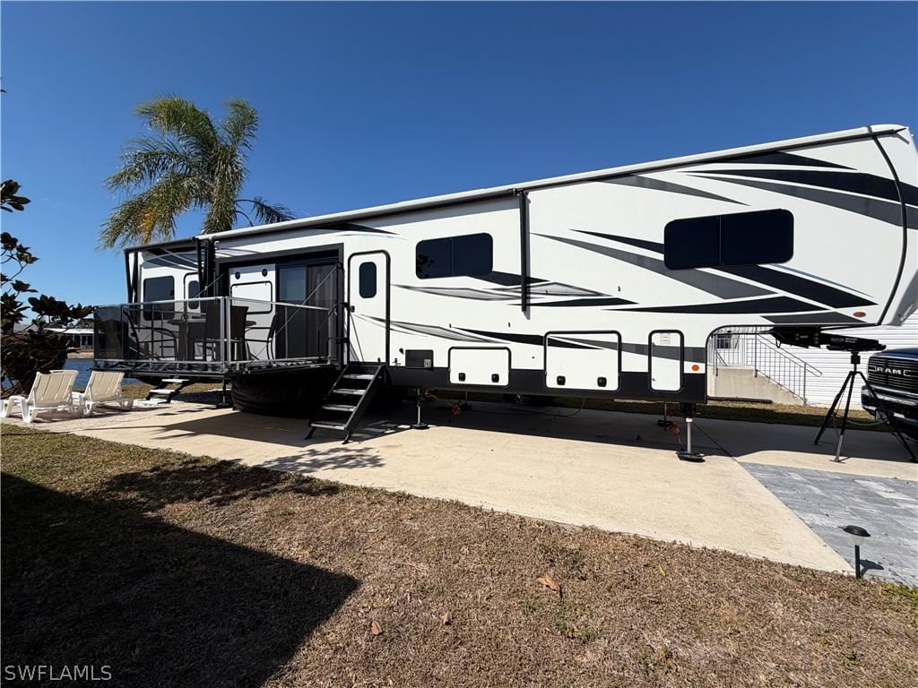 20090 Ponce De Leon Drive, Estero, FL 33928 photo 4