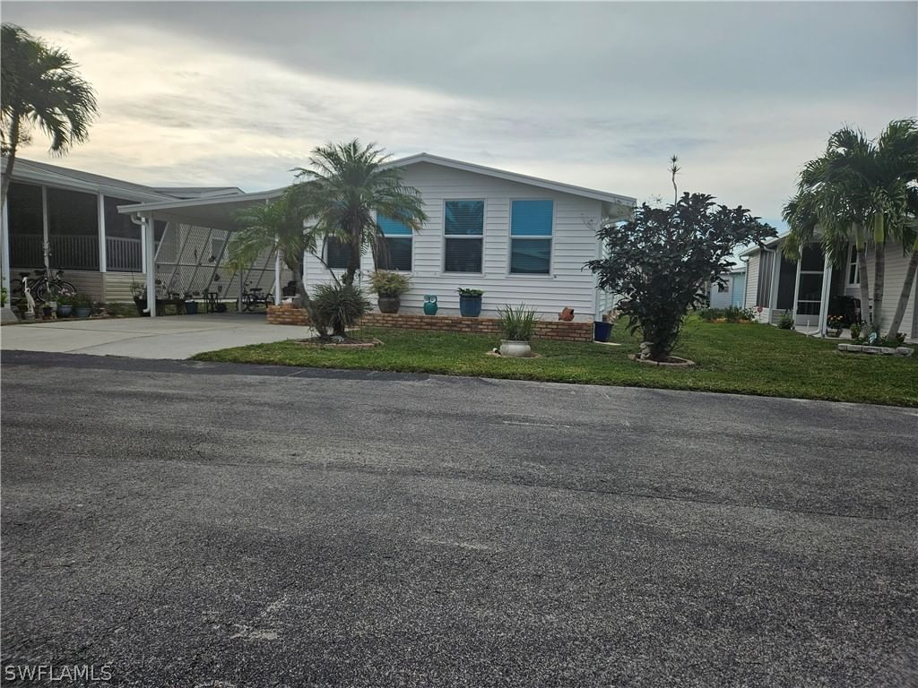 14 Peridot Avenue #14PT, Naples, FL 34114 photo 2