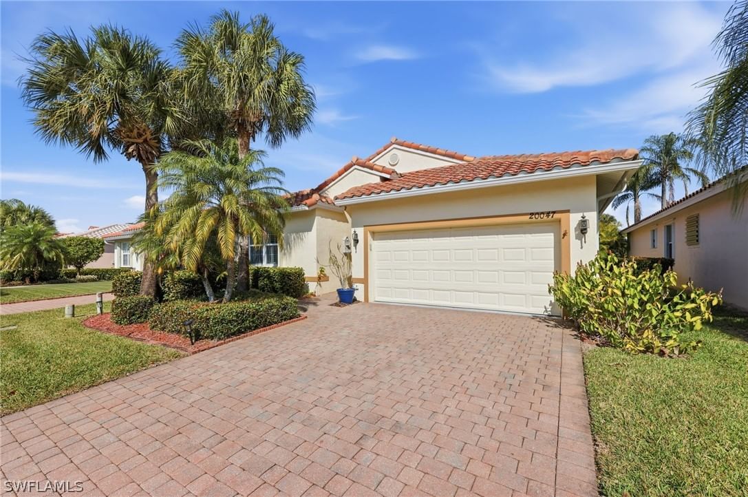 20047 Castlemaine Avenue, Estero, FL 33928 photo 2