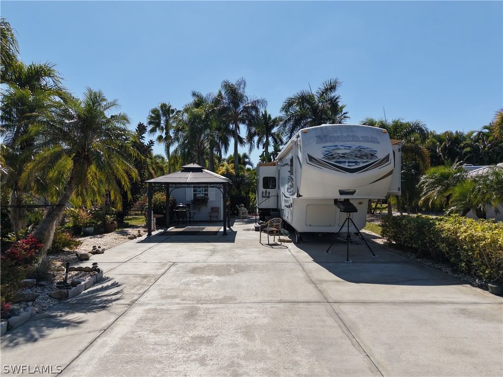 10030 Willowood Dr Dr, Fort Myers, FL 33905 photo 4