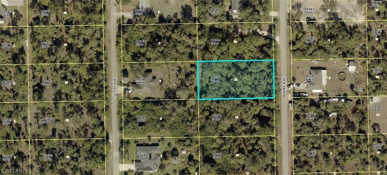 2315 Moore Avenue, Alva, FL 33920 photo 2