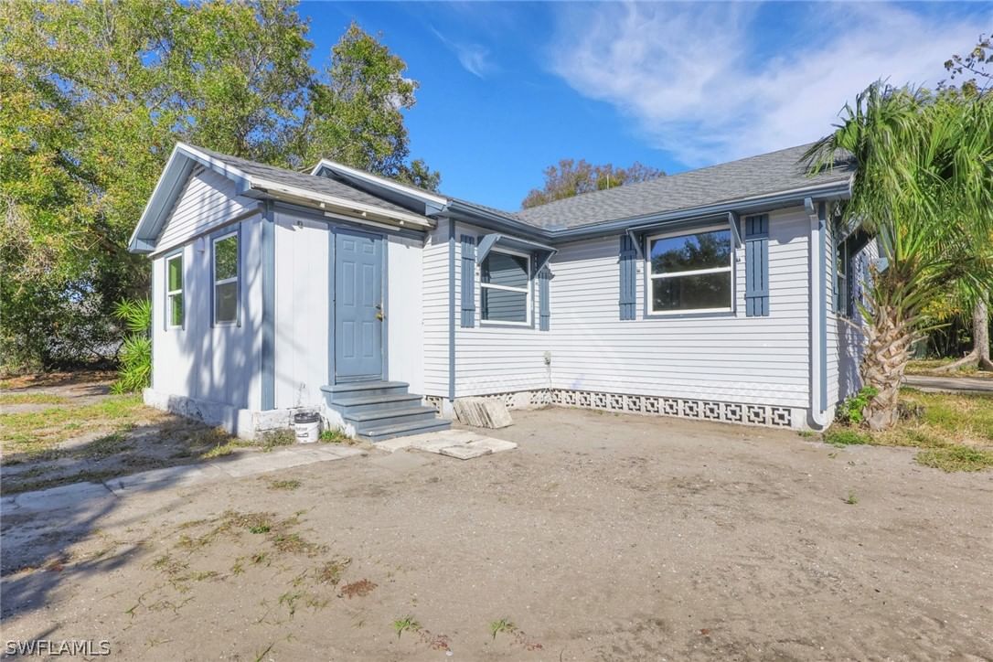 2933 Jackson Street, Fort Myers, FL 33901 photo 4