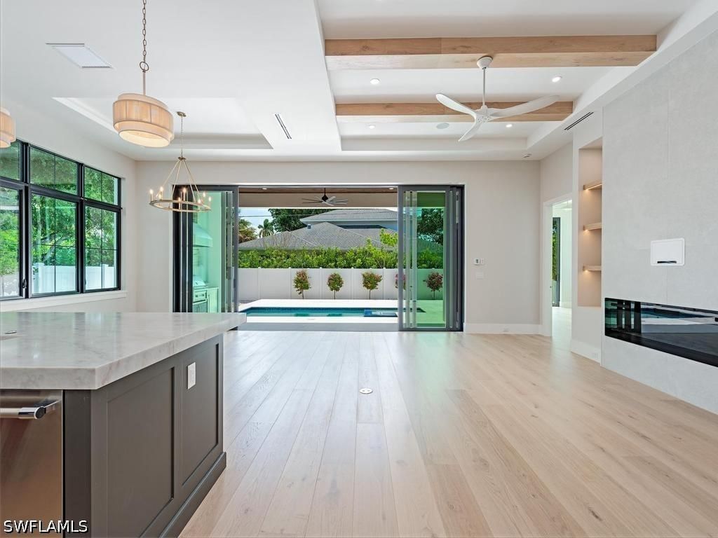 1102 9th Avenue N, Naples, FL 34102 photo 2
