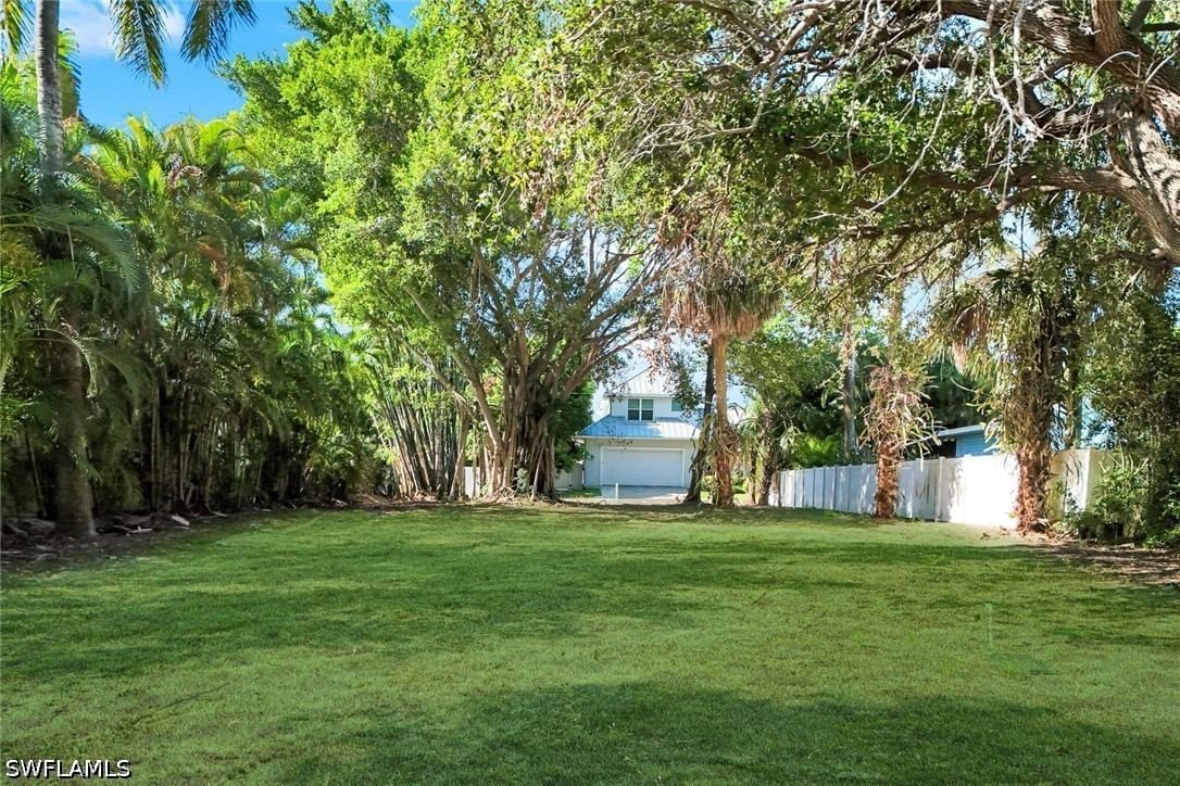 760 1st Avenue N, Naples, FL 34102 photo 2