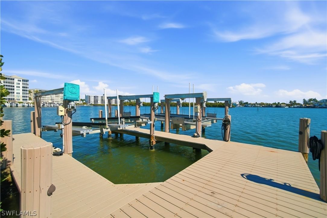 195 San Mateo Drive, Bonita Springs, FL 34134 photo 3