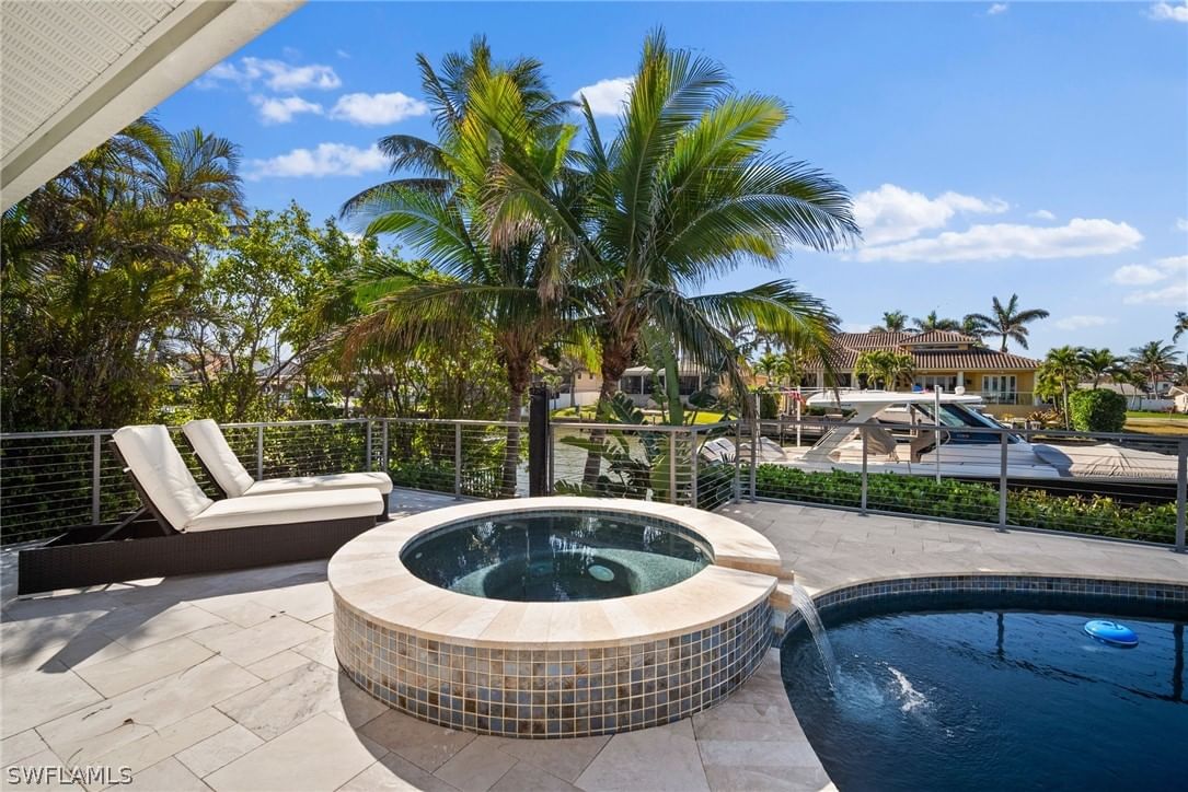 266 Egret Avenue, Naples, FL 34108 photo 4