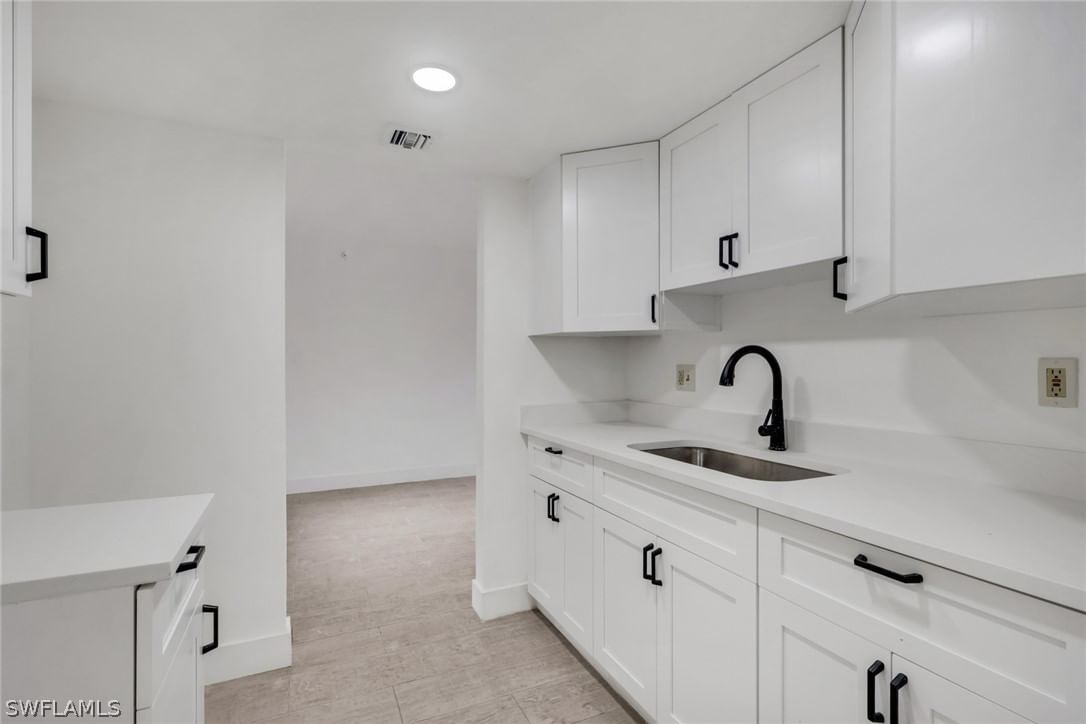 2366 E. Mall Dr Dr #Apt. 101, Fort Myers, FL 33901 photo 5