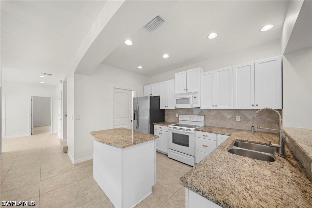 4011 Tarpon Avenue, Bonita Springs, FL 34134 photo 4