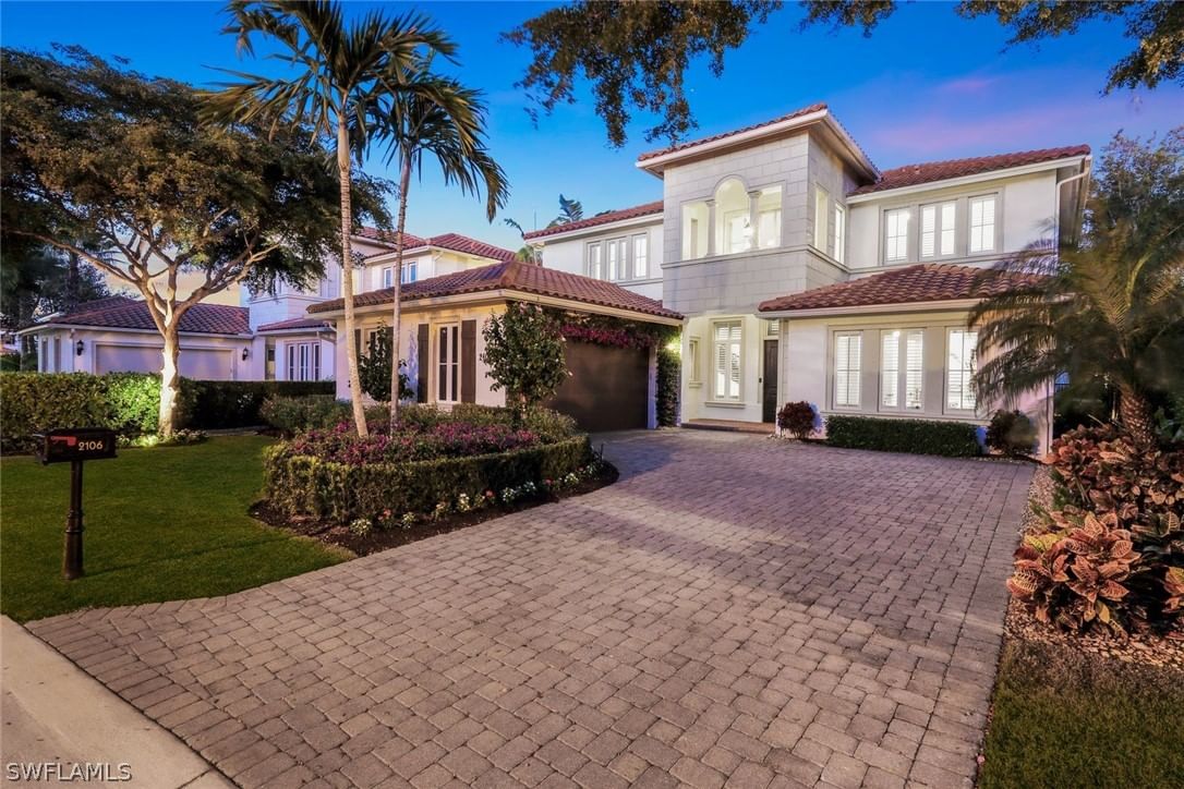 2106 Modena Court, Naples, FL 34105 photo 2