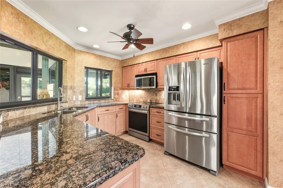 738 Reef Point Circle, Naples, FL 34108 photo 2