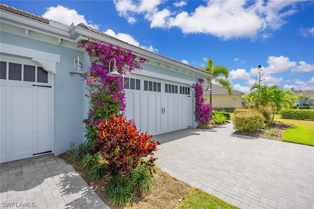 6382 Negril Isle Drive, Naples, FL 34113 photo 4