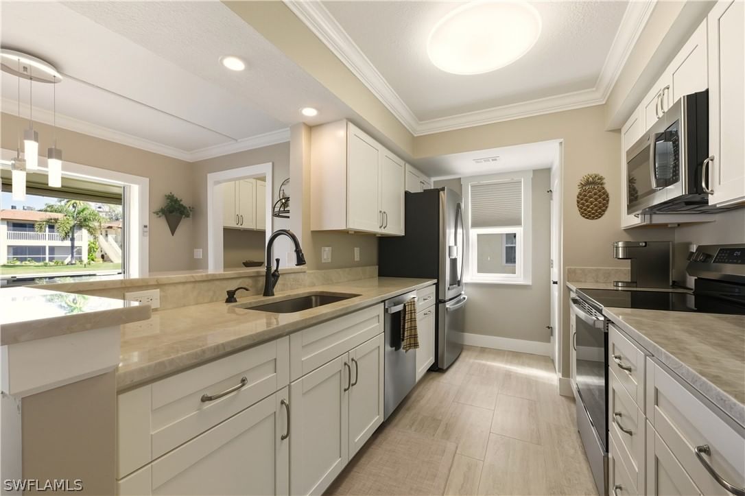 1155 Sandpiper Street #B7, Naples, FL 34102 photo 4