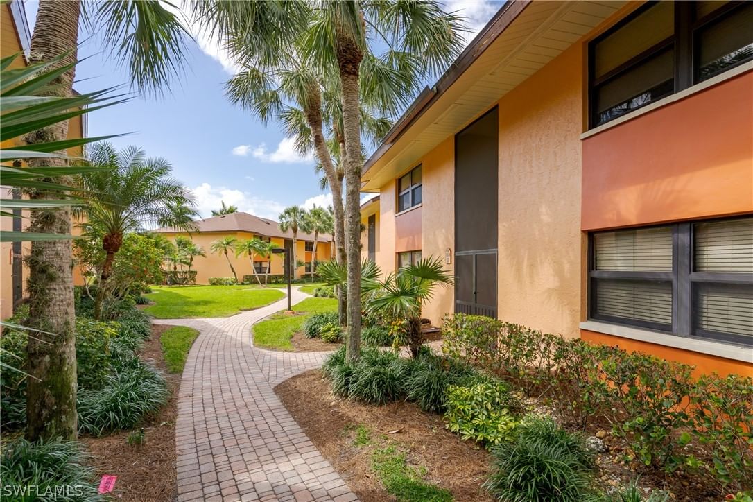 1514 Mainsail Drive #4, Naples, FL 34114 photo 2